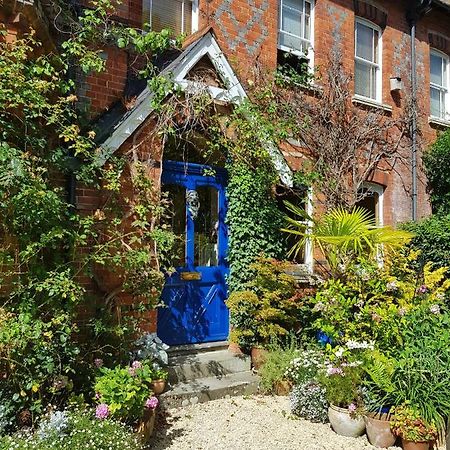 Alma House Bed And Breakfast นิวเบอรี ภายนอก รูปภาพ
