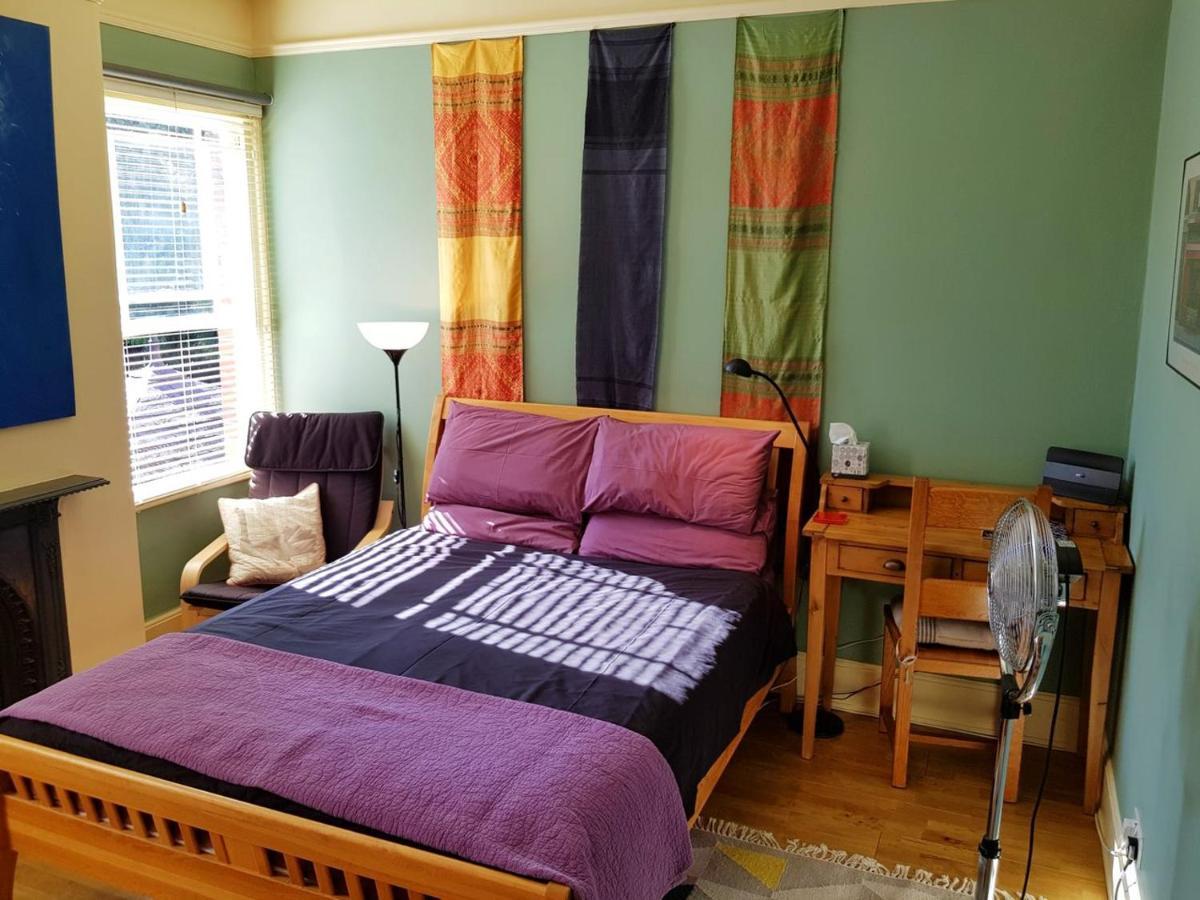 Alma House Bed And Breakfast นิวเบอรี ภายนอก รูปภาพ