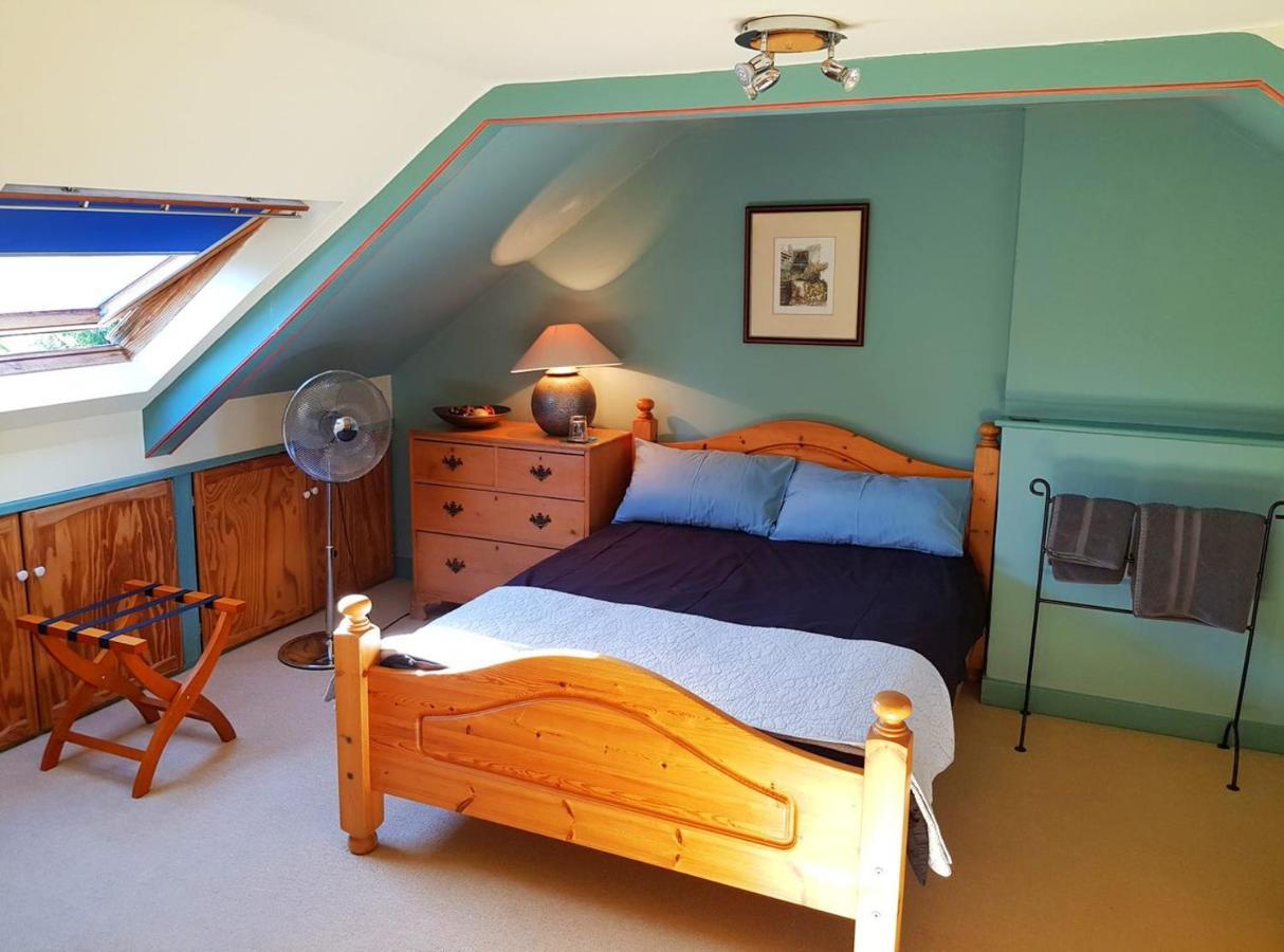 Alma House Bed And Breakfast นิวเบอรี ภายนอก รูปภาพ